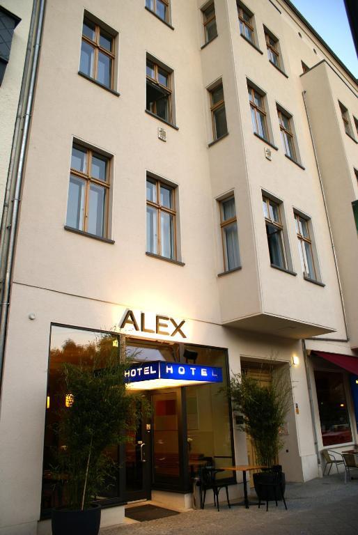 Alex Berlin