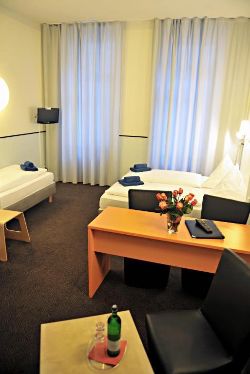 Hotel Alex