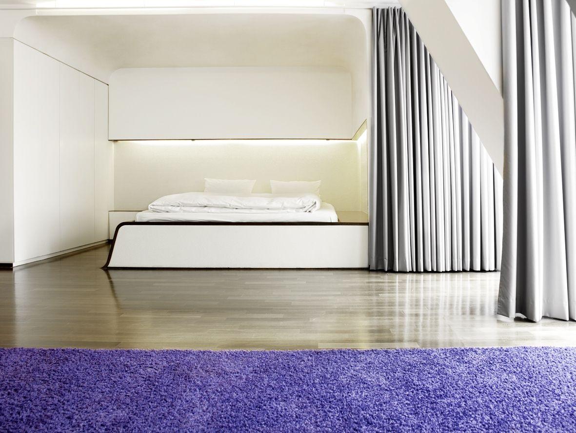 Hotel Q!