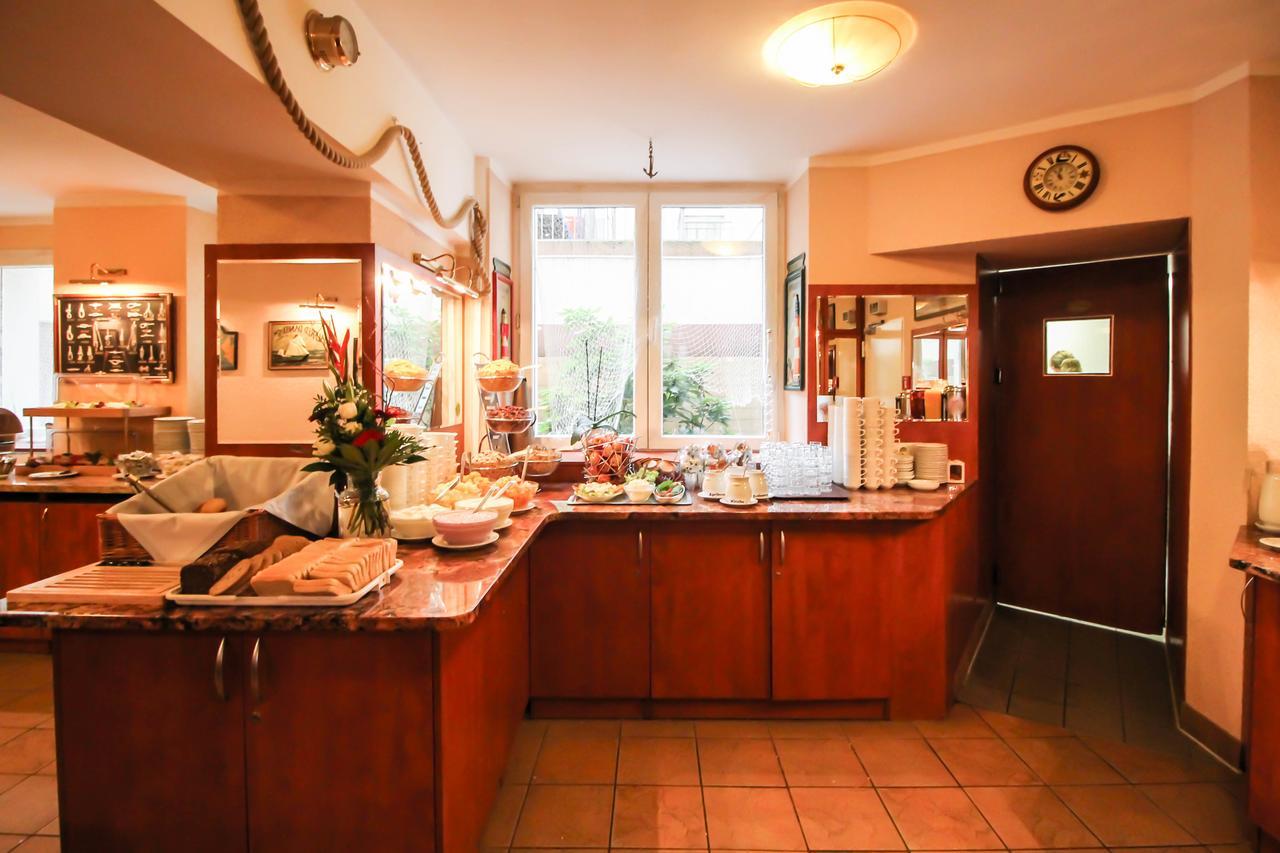 Atrium Charlottenburg Hotel 3*