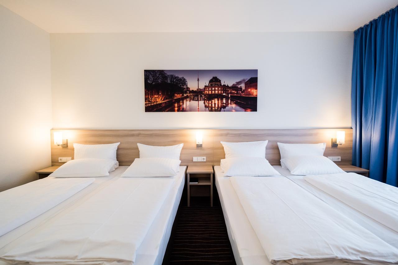 Plaza Charlottenburg Hotel 3*