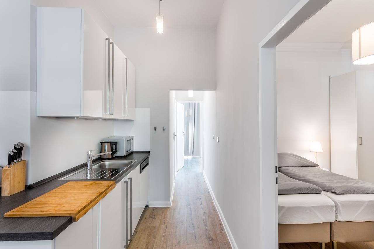 The Goethe Loft, 2 Bedroom Up To 5 People * Berlin