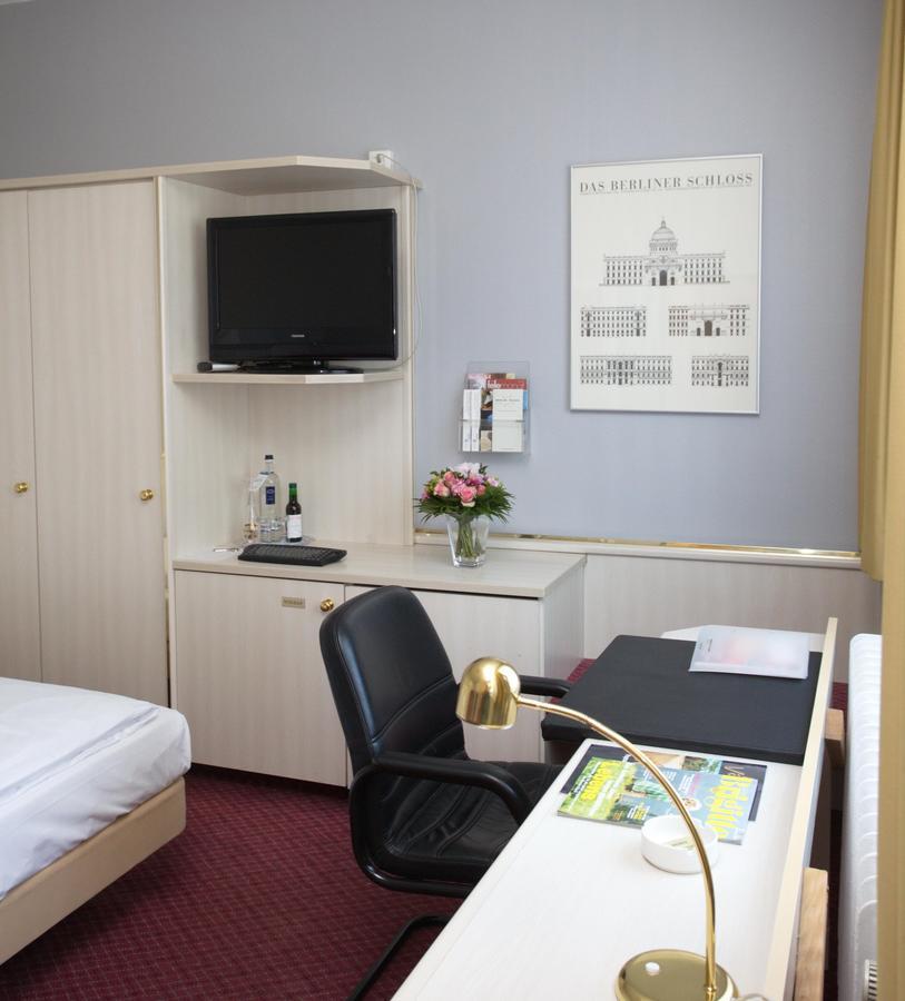 Hotel Plaza Am Kurfuerstendamm 3*