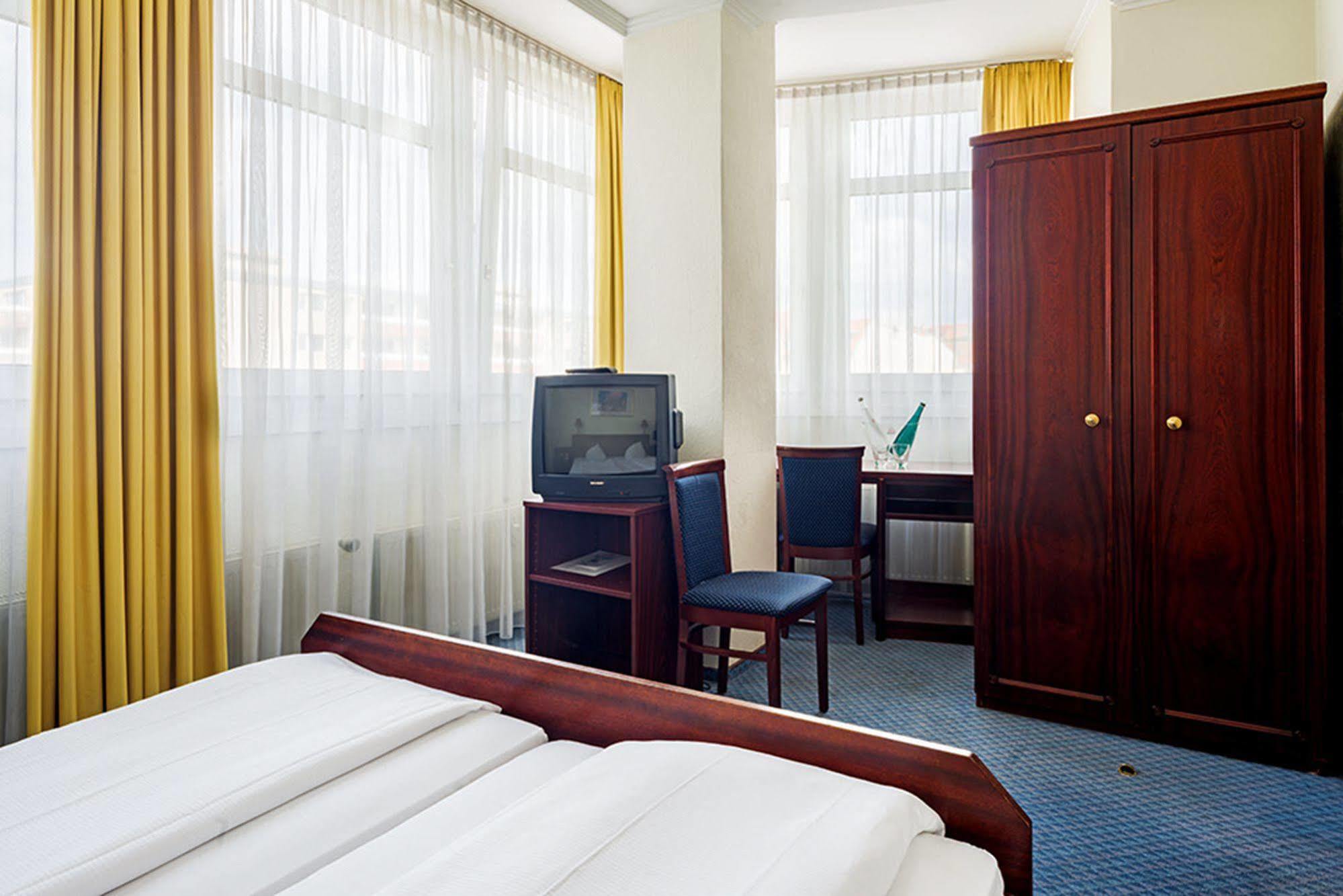 Panorama Am Kurfuerstendamm Berlin