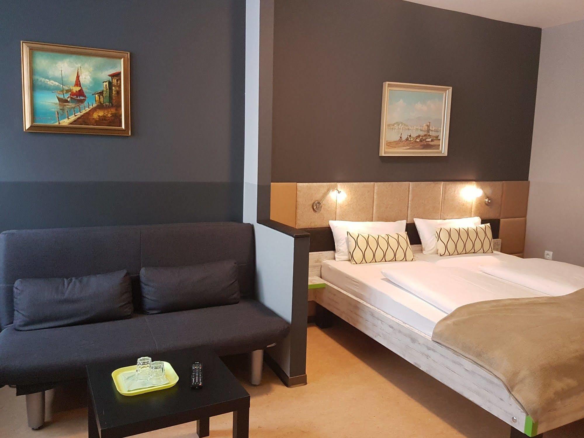 Hotel Landmark Am Kracauerplatz Berlim