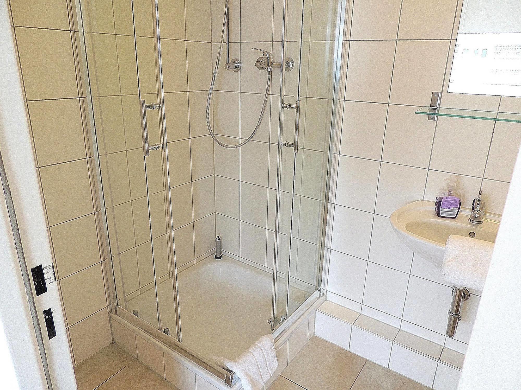 City Inn 2*