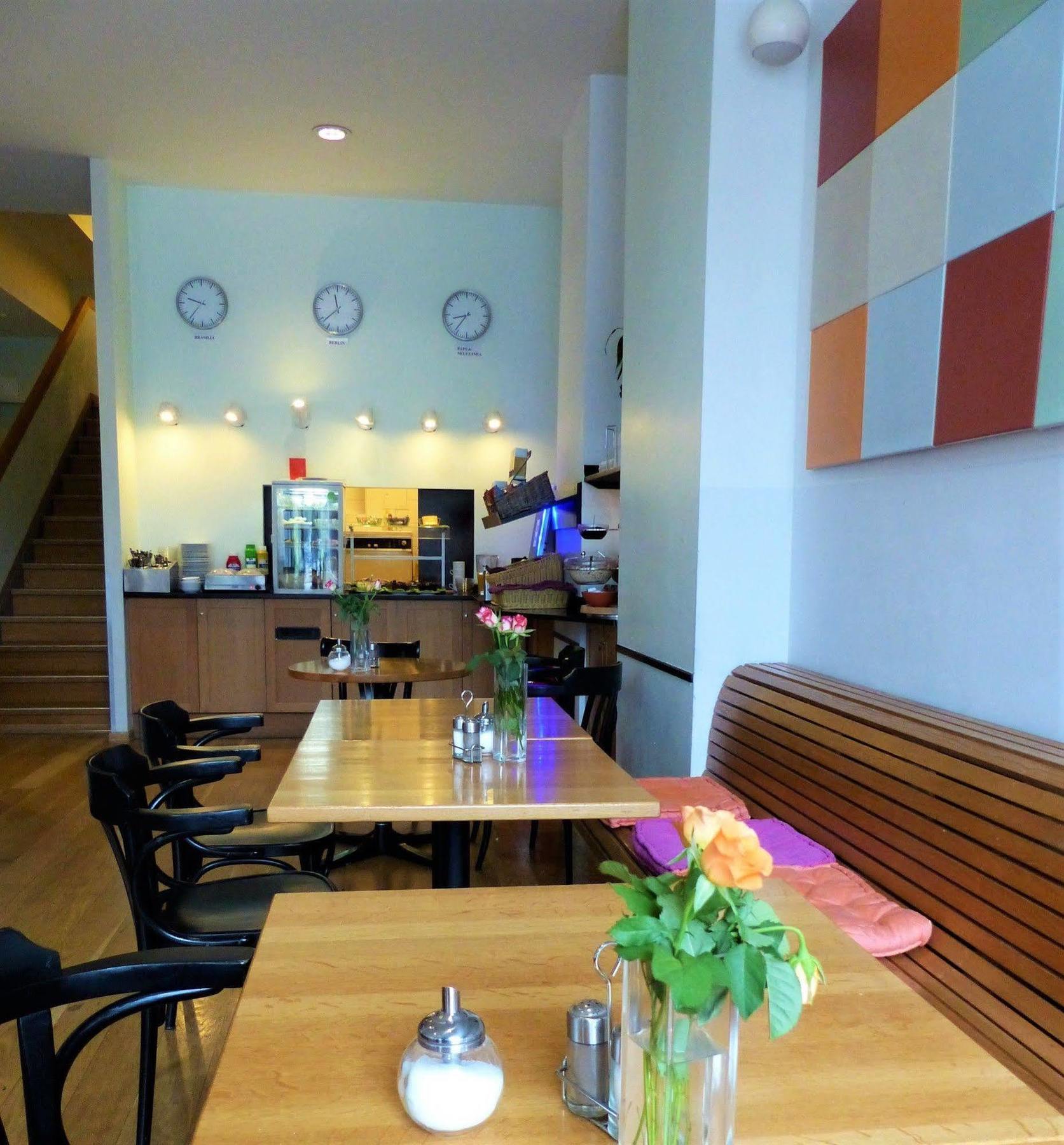 Alex Hotel 2*