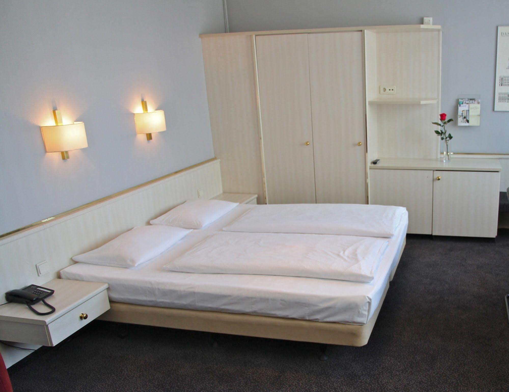 Plaza Am Kurfuerstendamm 3*