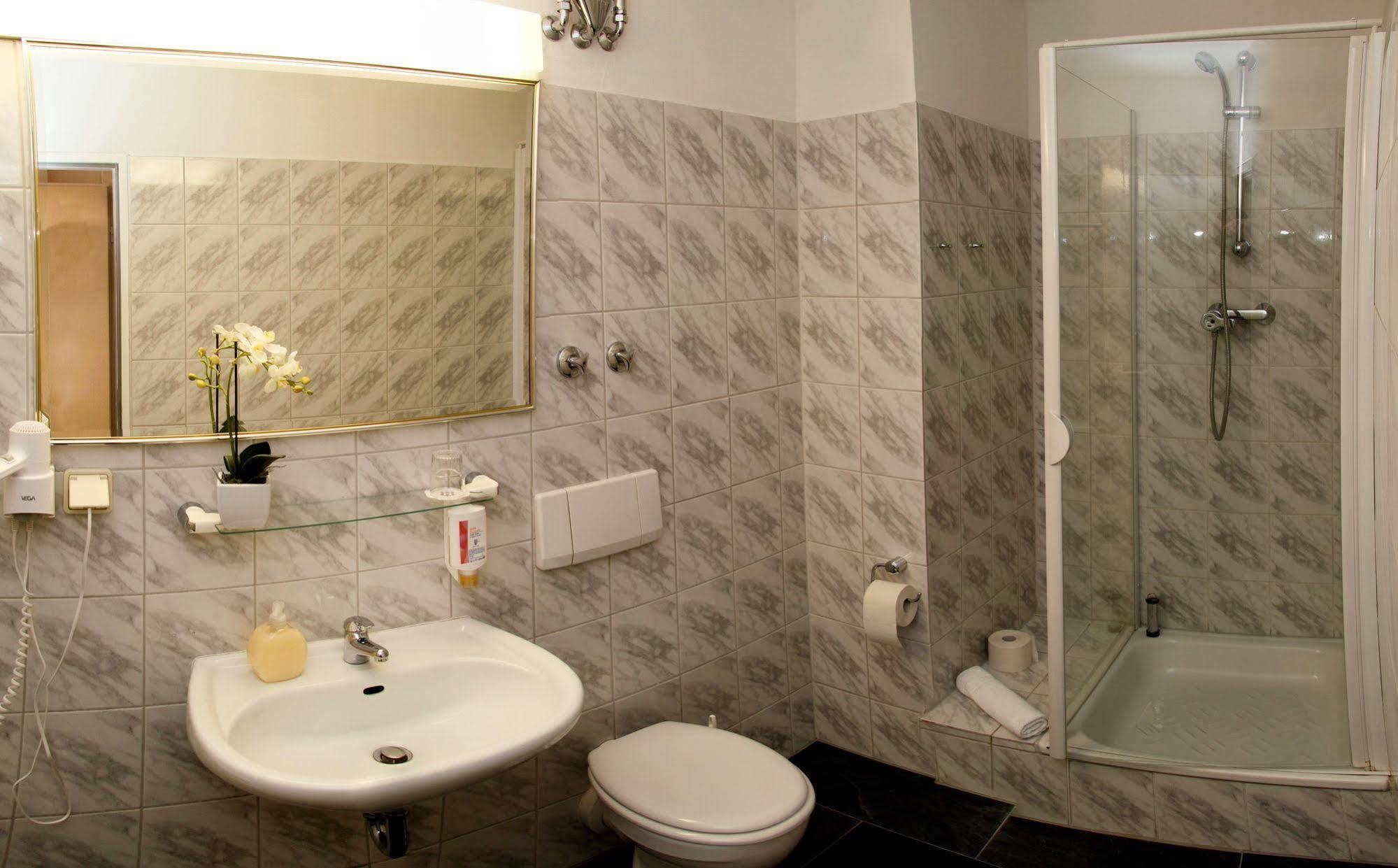 Hotel Selina West