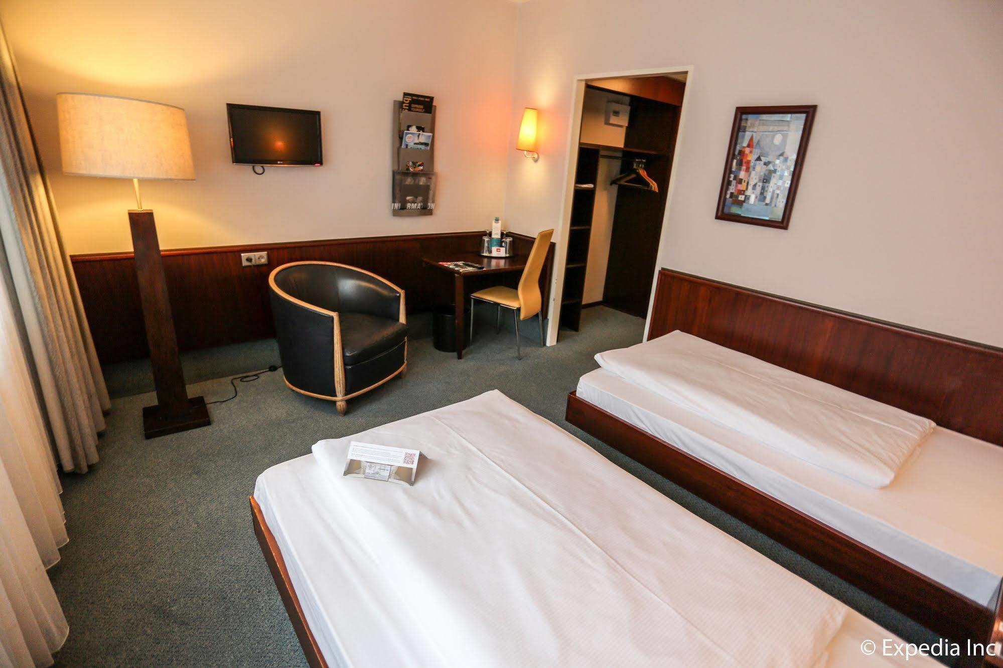 Sorat Hotel