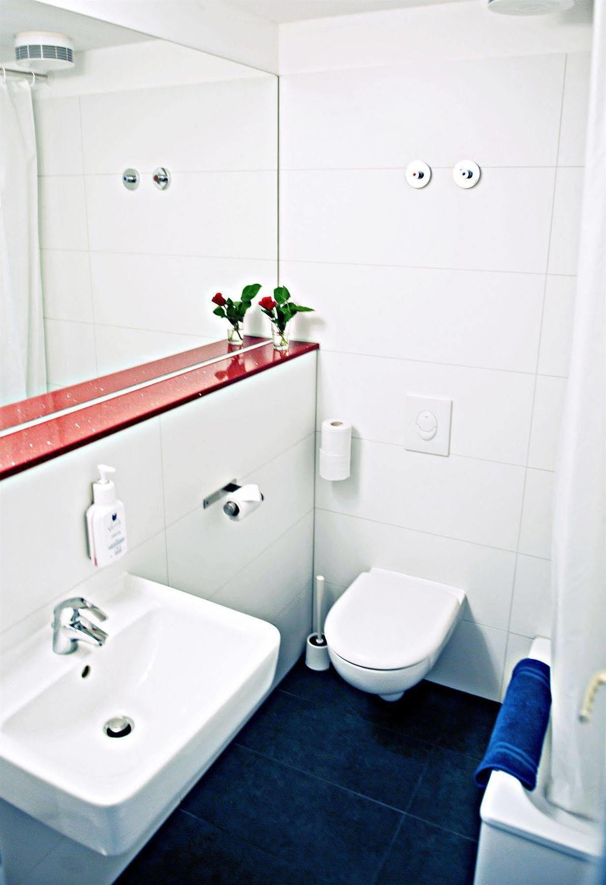 Transit Loft Hotel 2*