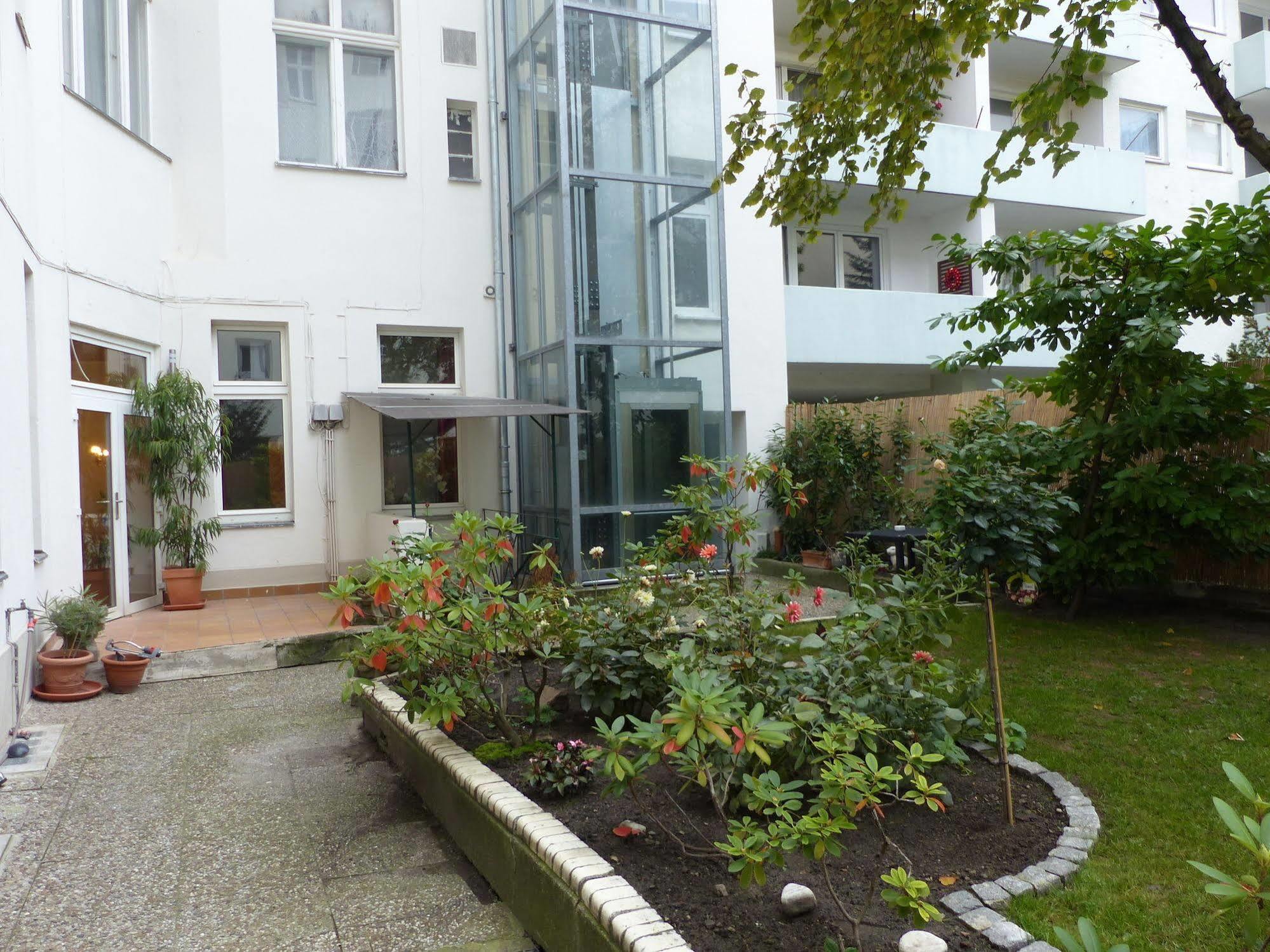 Amc - Schoeneberg Hotel