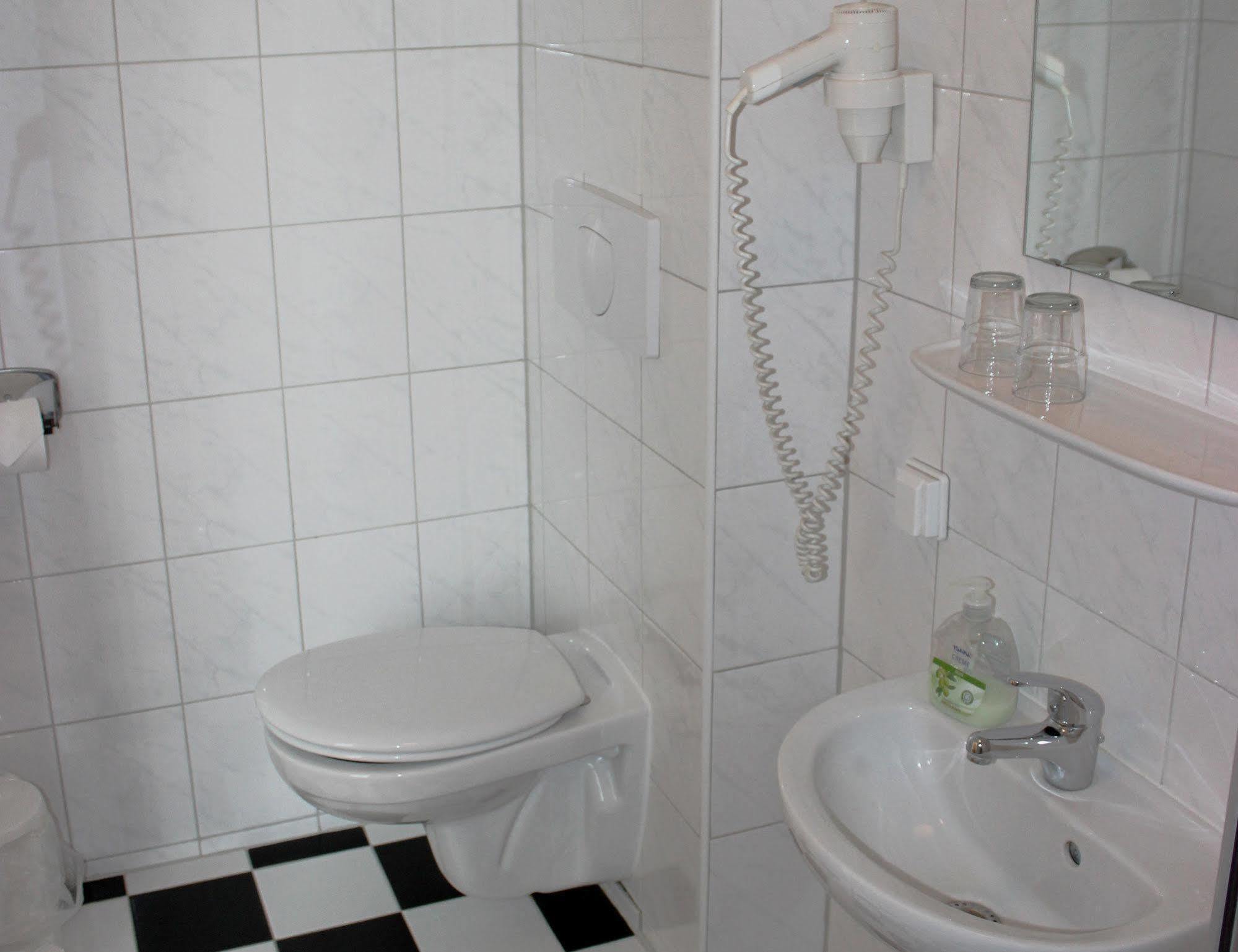 Hotel-pension Rheingold Am Kurfuerstendamm Berlin