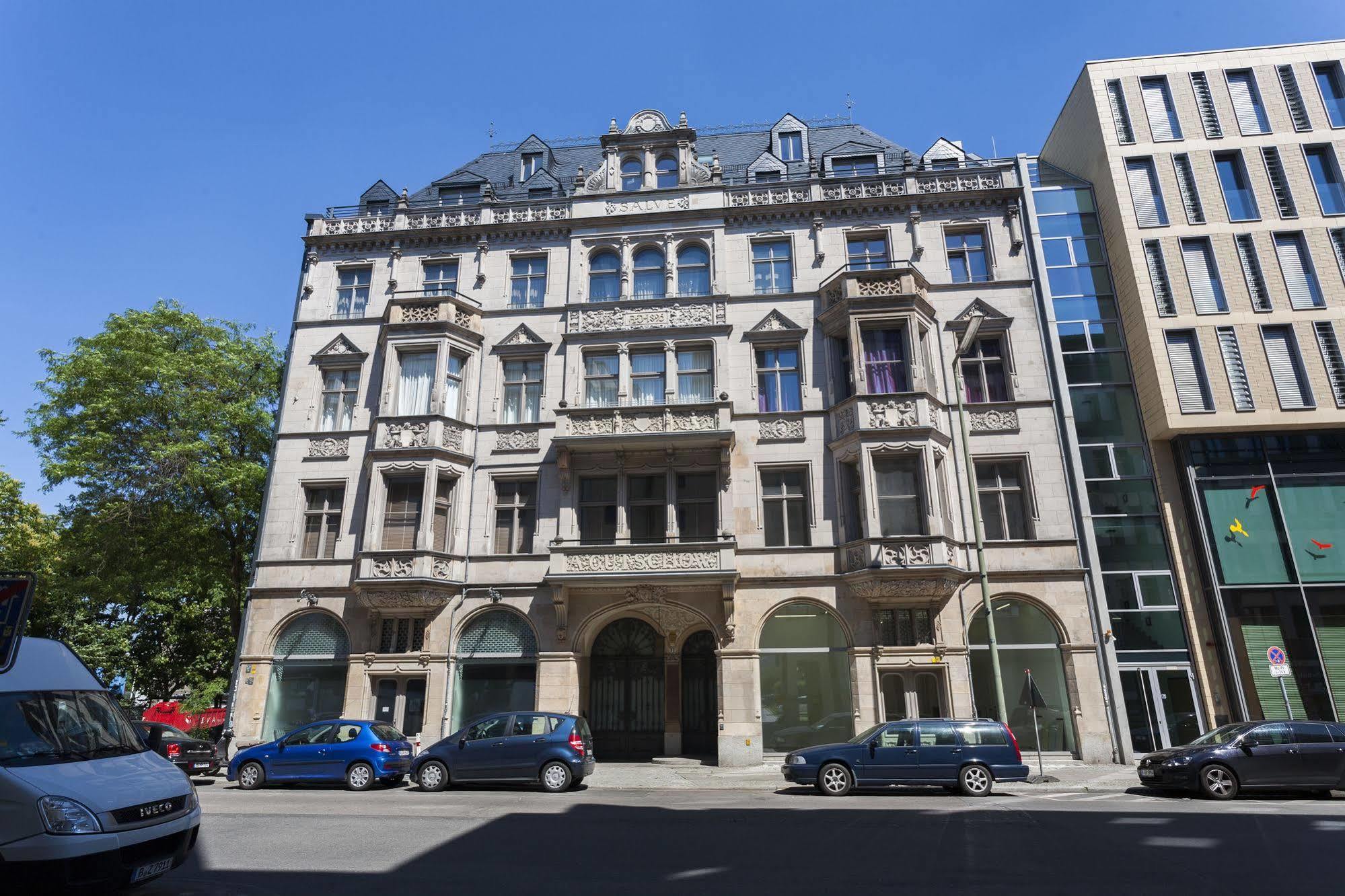 Apartment Aptc Downtown Monument4rent Near Checkpoint Charlie *