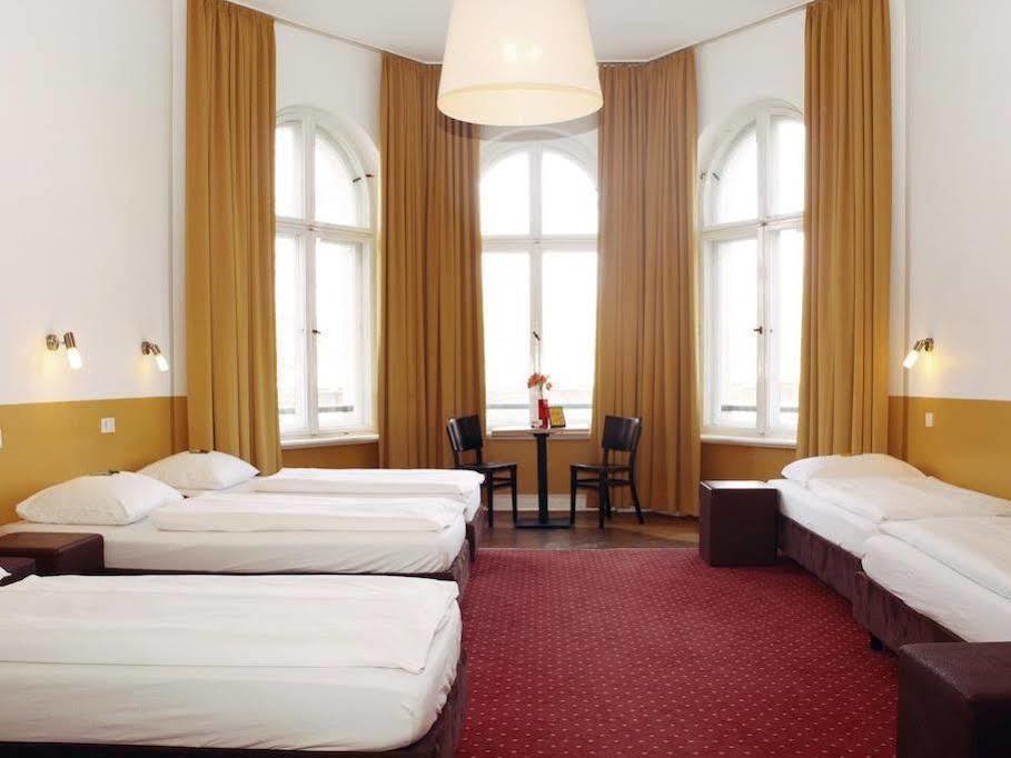 Grand Classic Albergue
