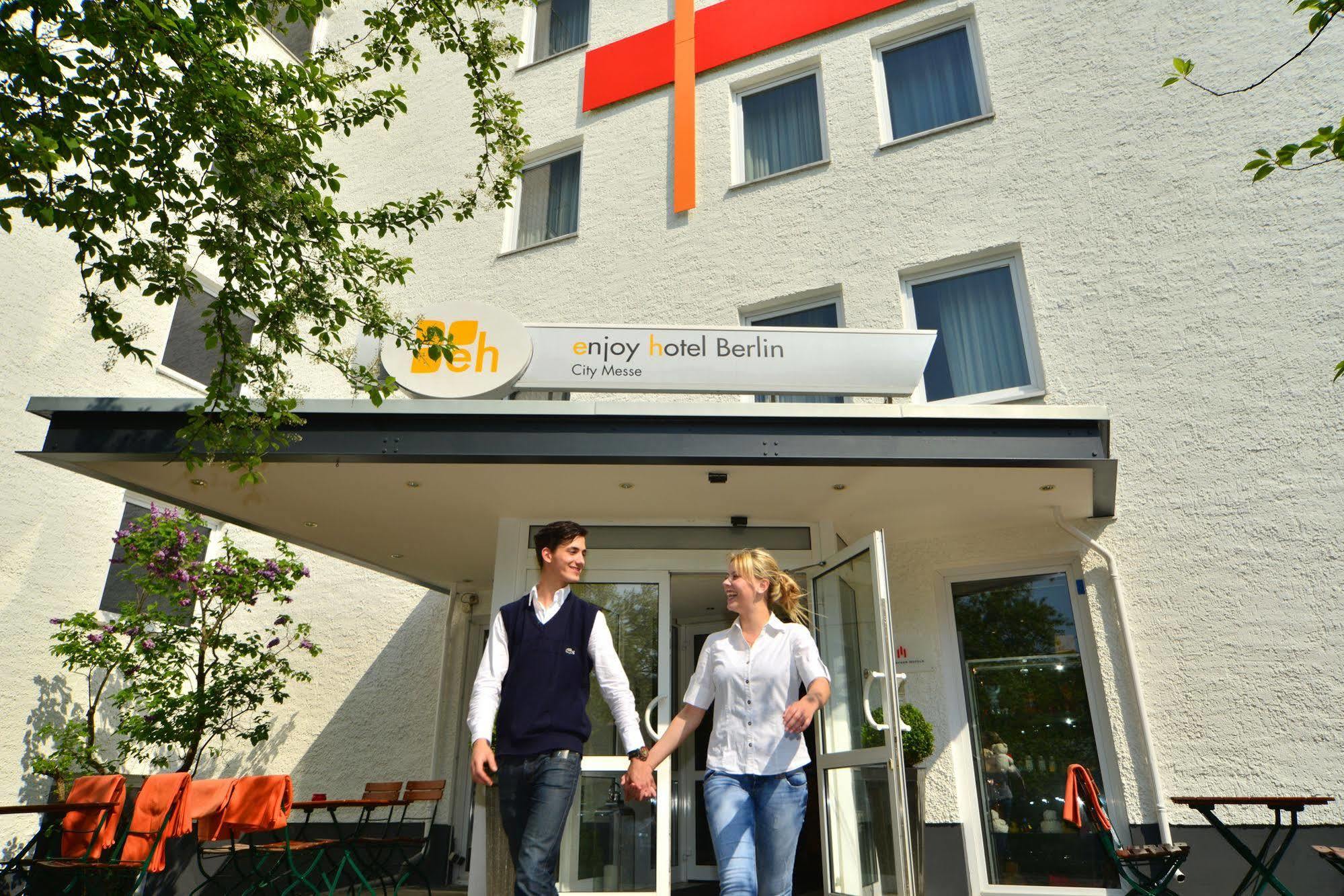 Hotel Enjoy City Messe 3*