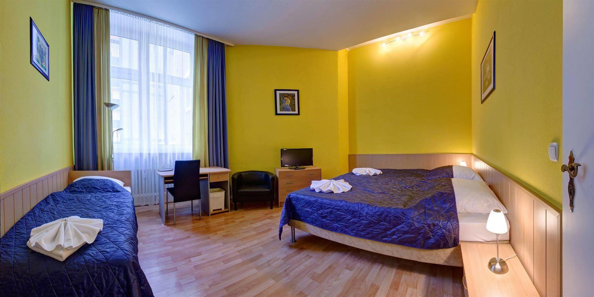Guest house Hotel-pension Am Savignyplatz Berlin