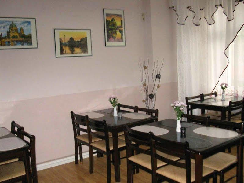 Guest house Hotel-pension Am Savignyplatz 2*