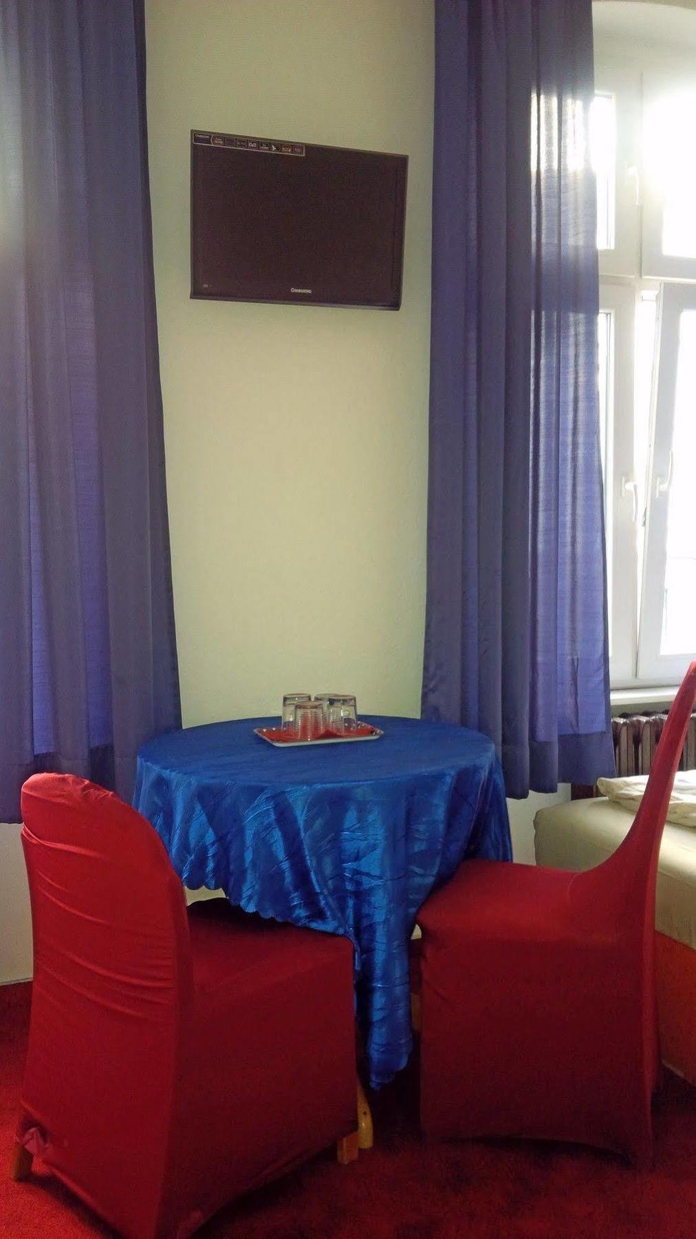 Maerkischer Hof 3*