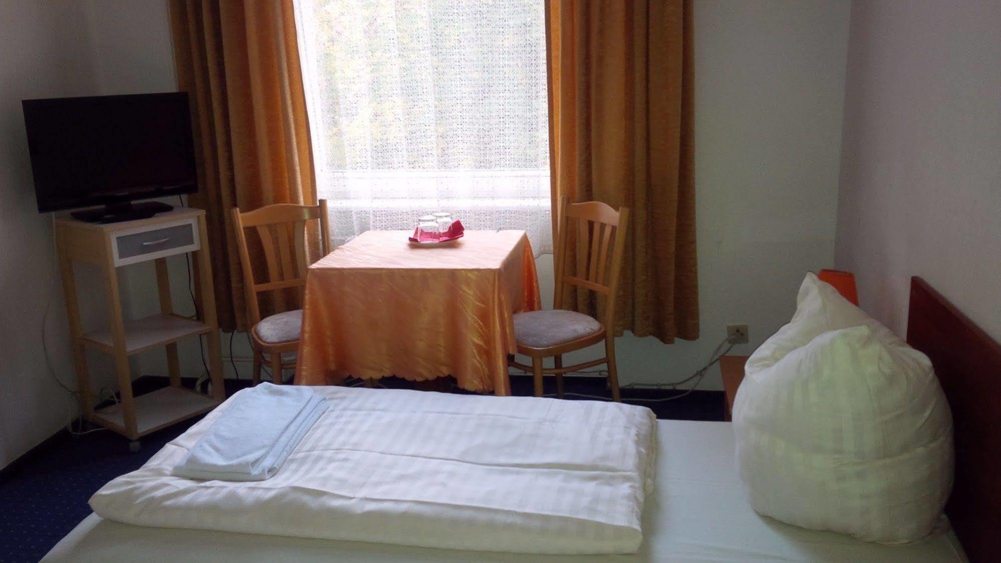 Maerkischer Hof 3* Berlin