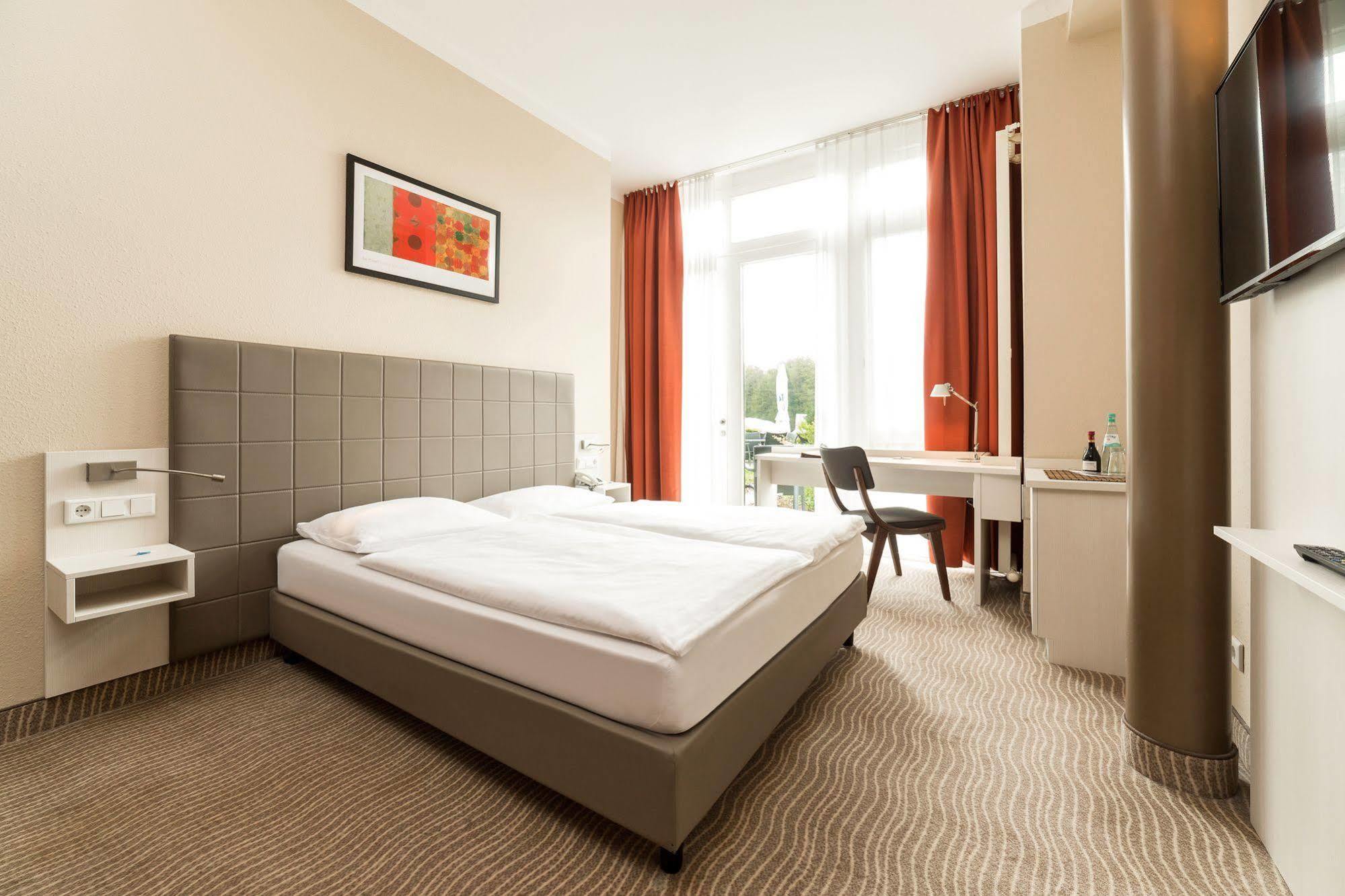 Spree Idyll 3* Berlin