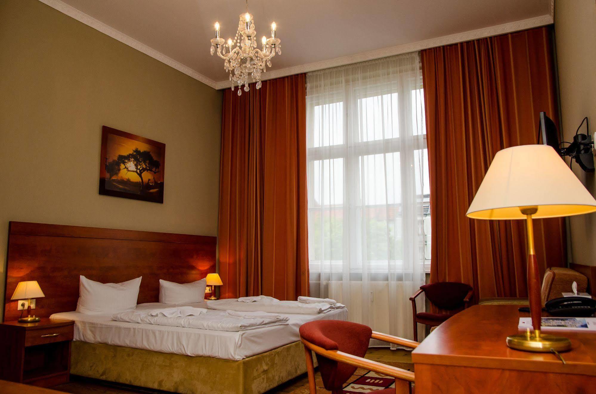 Astrid Am Kurfuerstendamm Berlin