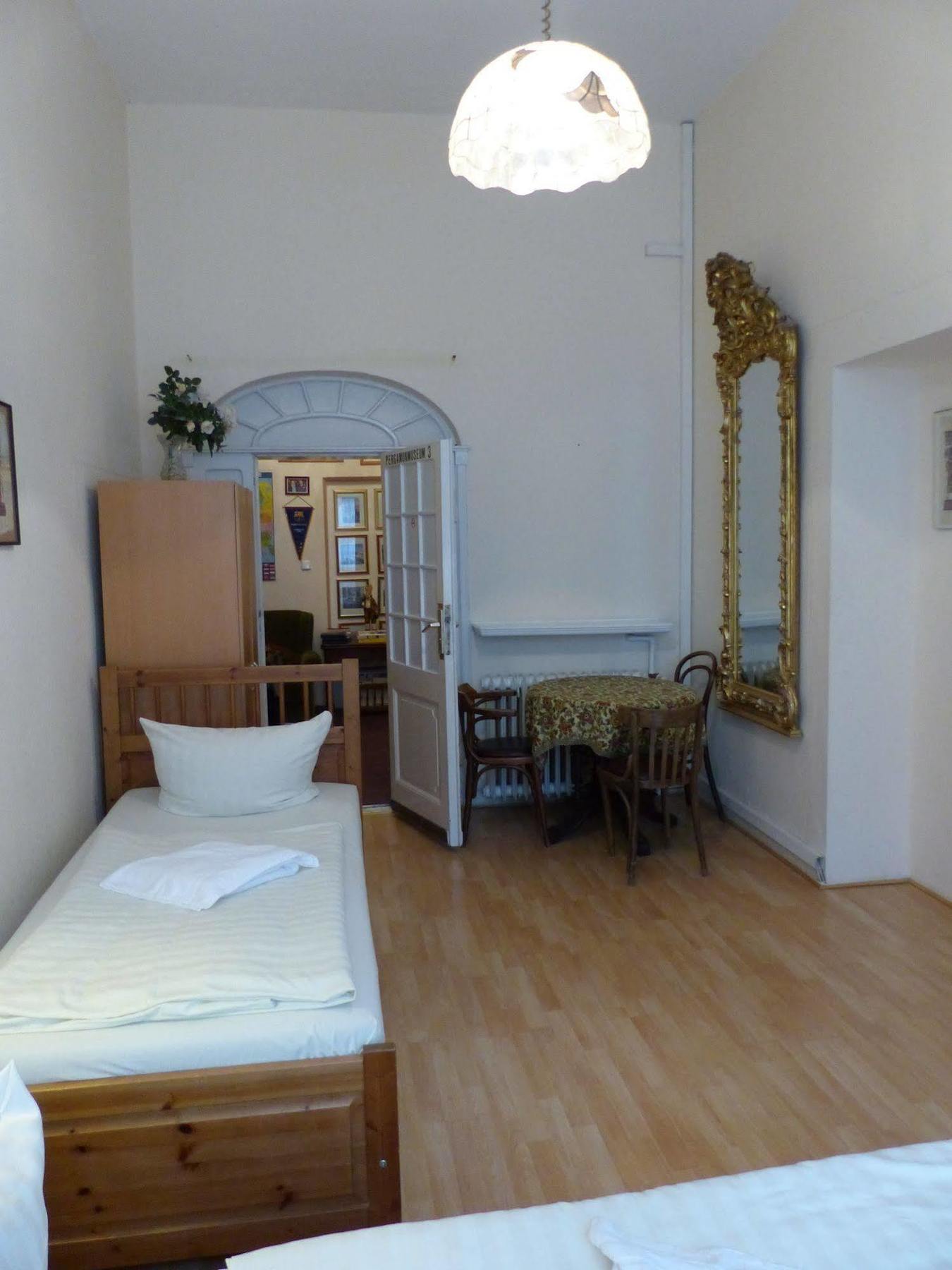 Waizenegger Am Kurfuerstendamm Guest house Berlin