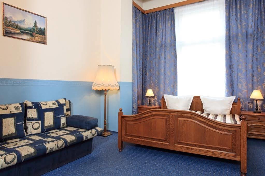 Casa de hóspedes Hotel-pension Cortina 2*