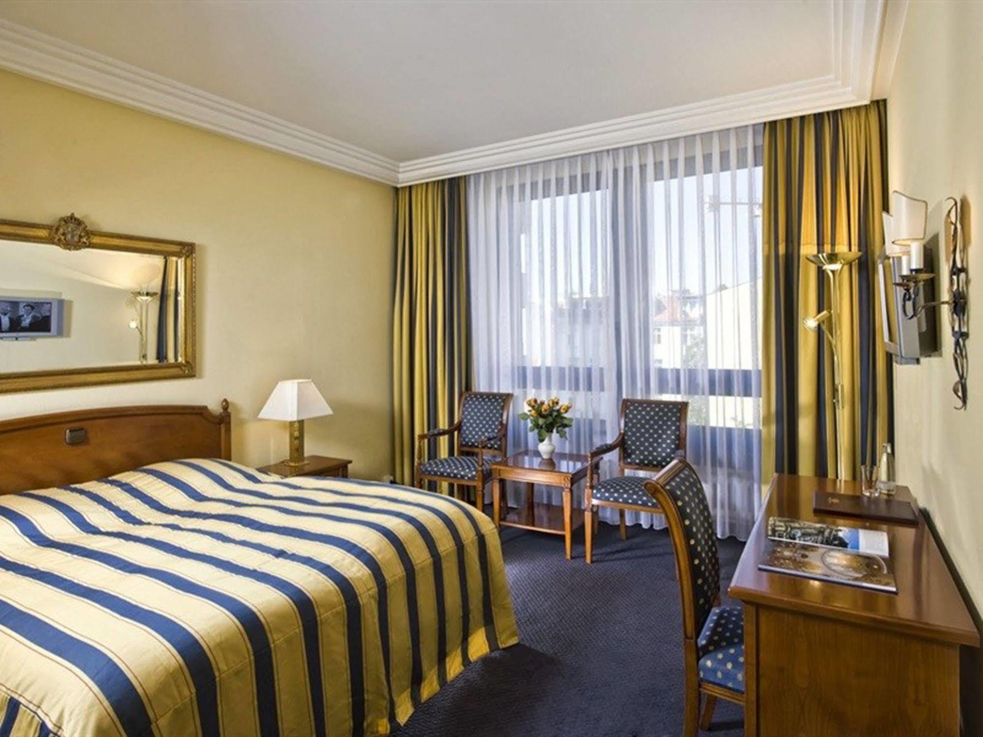 Mondial Am Kurfuerstendamm