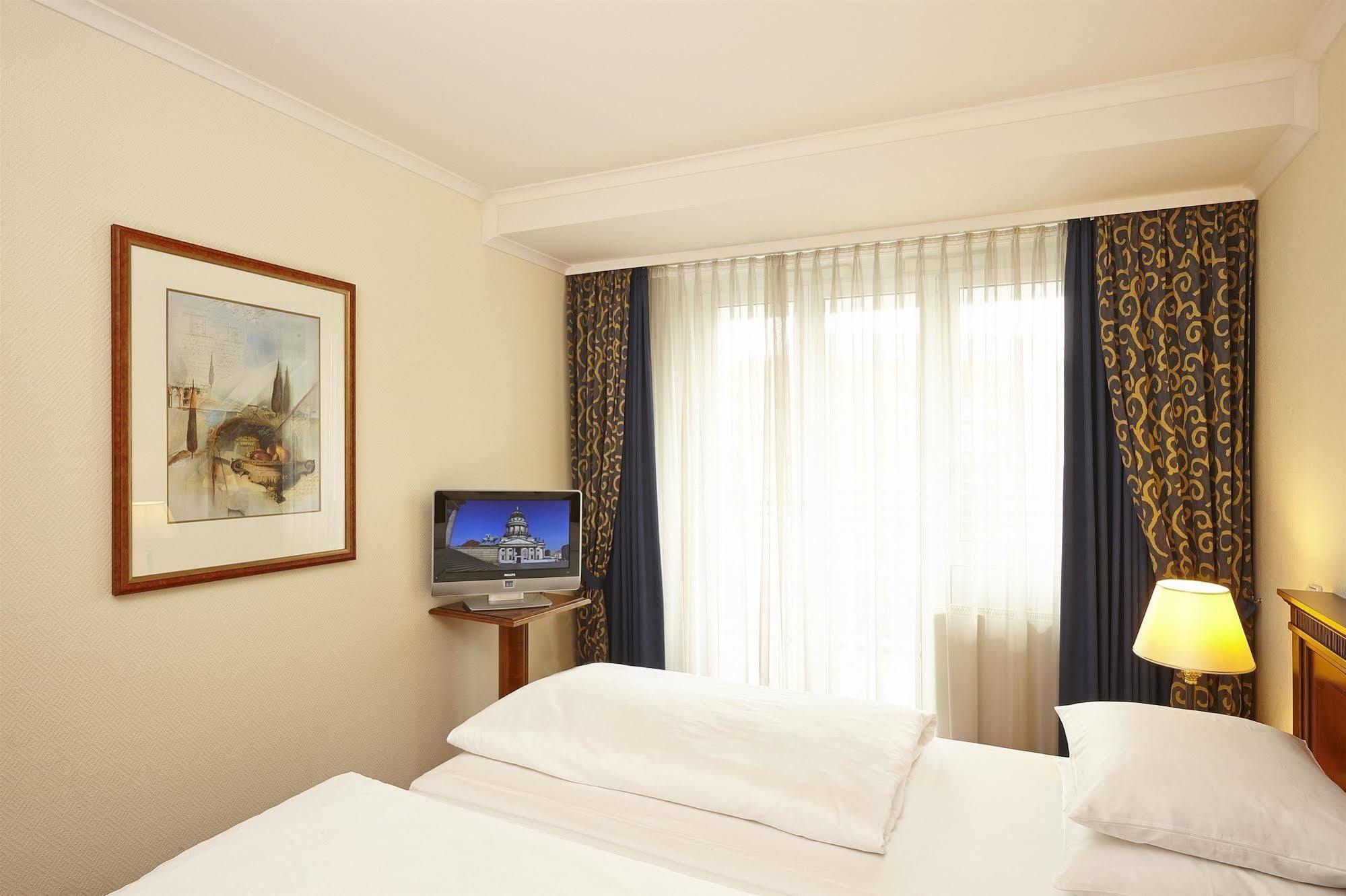 Hyperion 5* Berlin