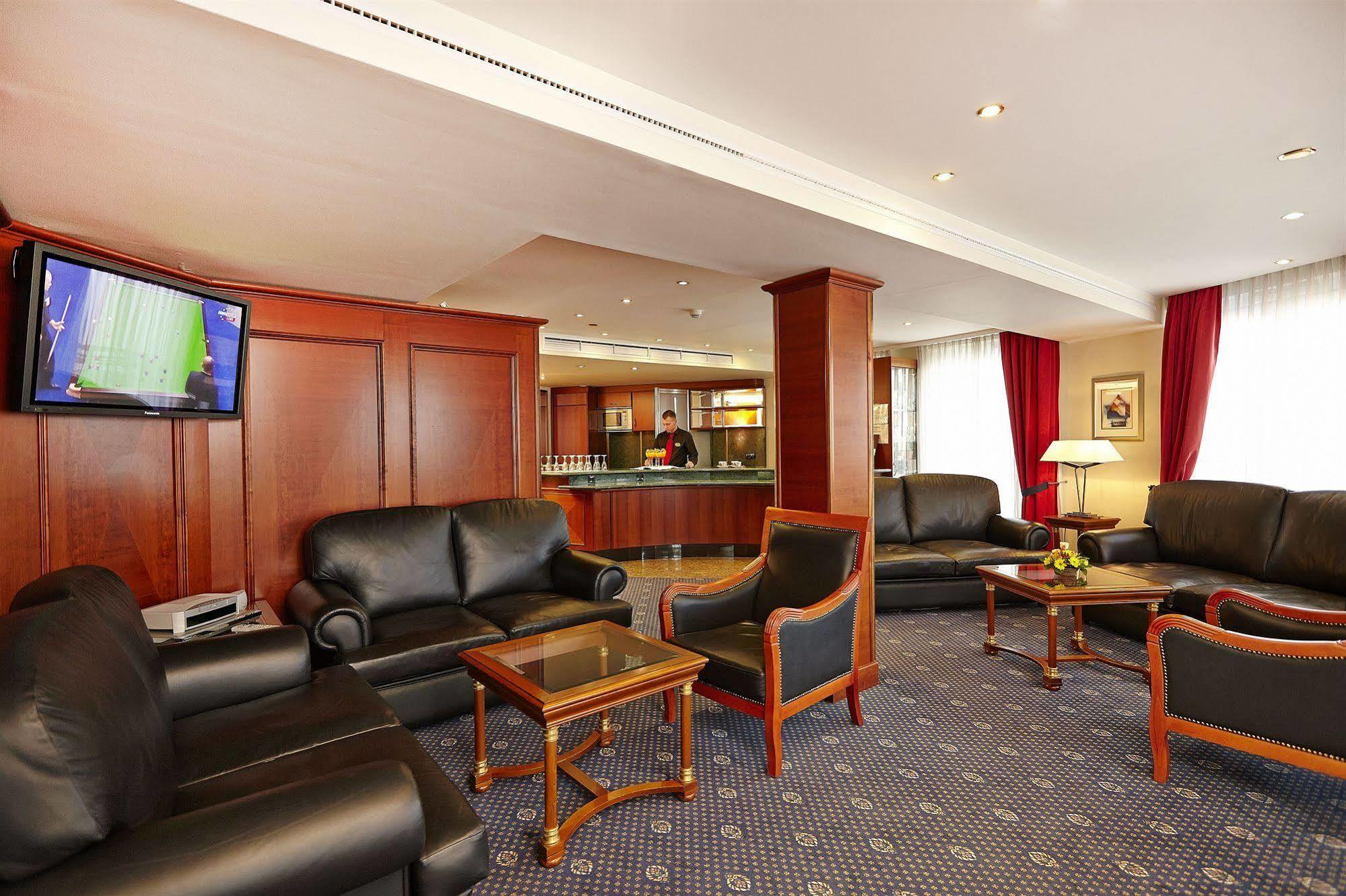 Hotel Hyperion 5*
