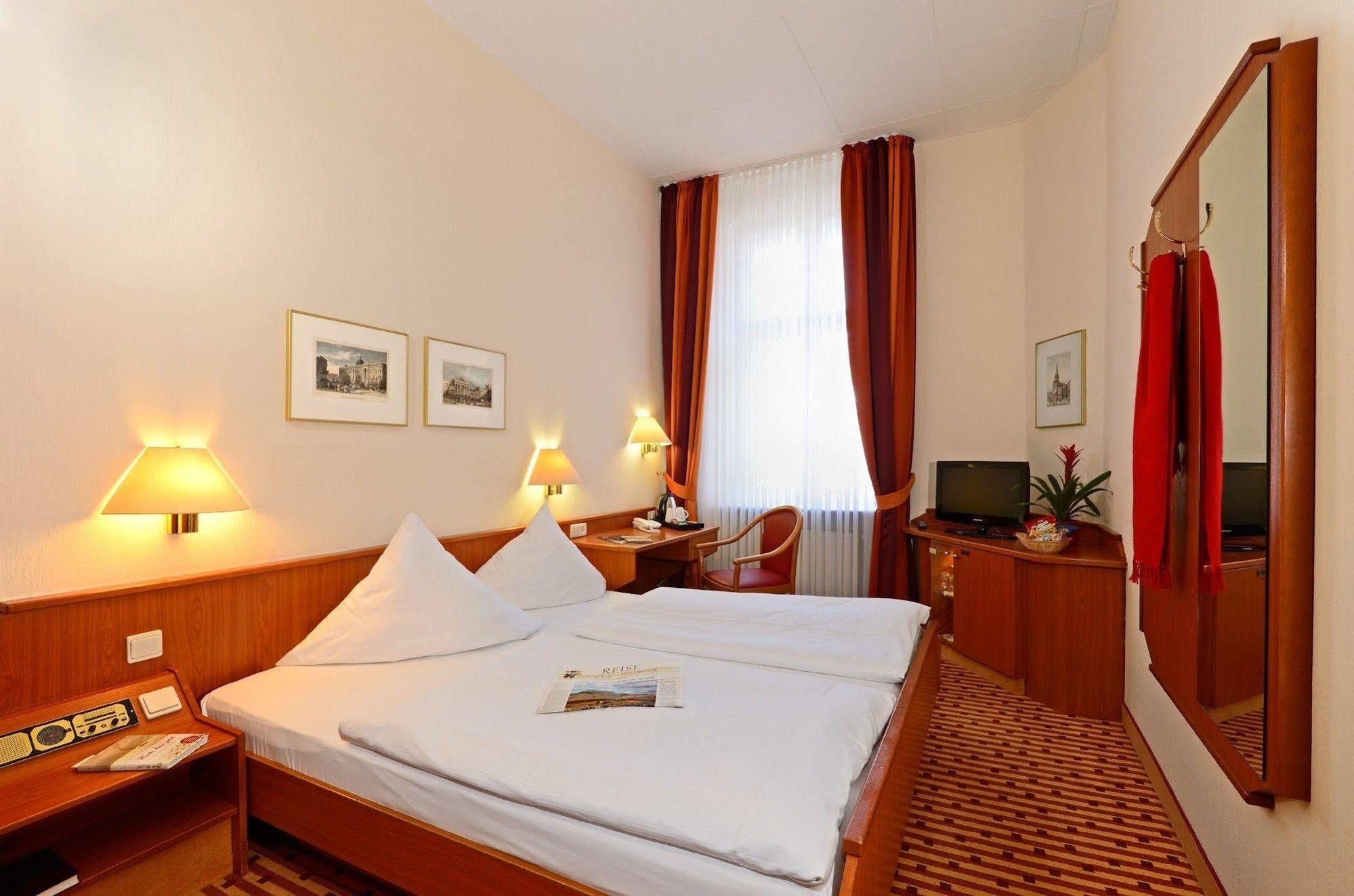 Schoeneberg 3*