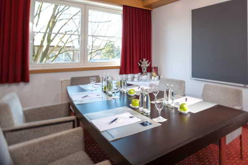 Hotel Dorint Airport-hotel Berlin-tegel 3*