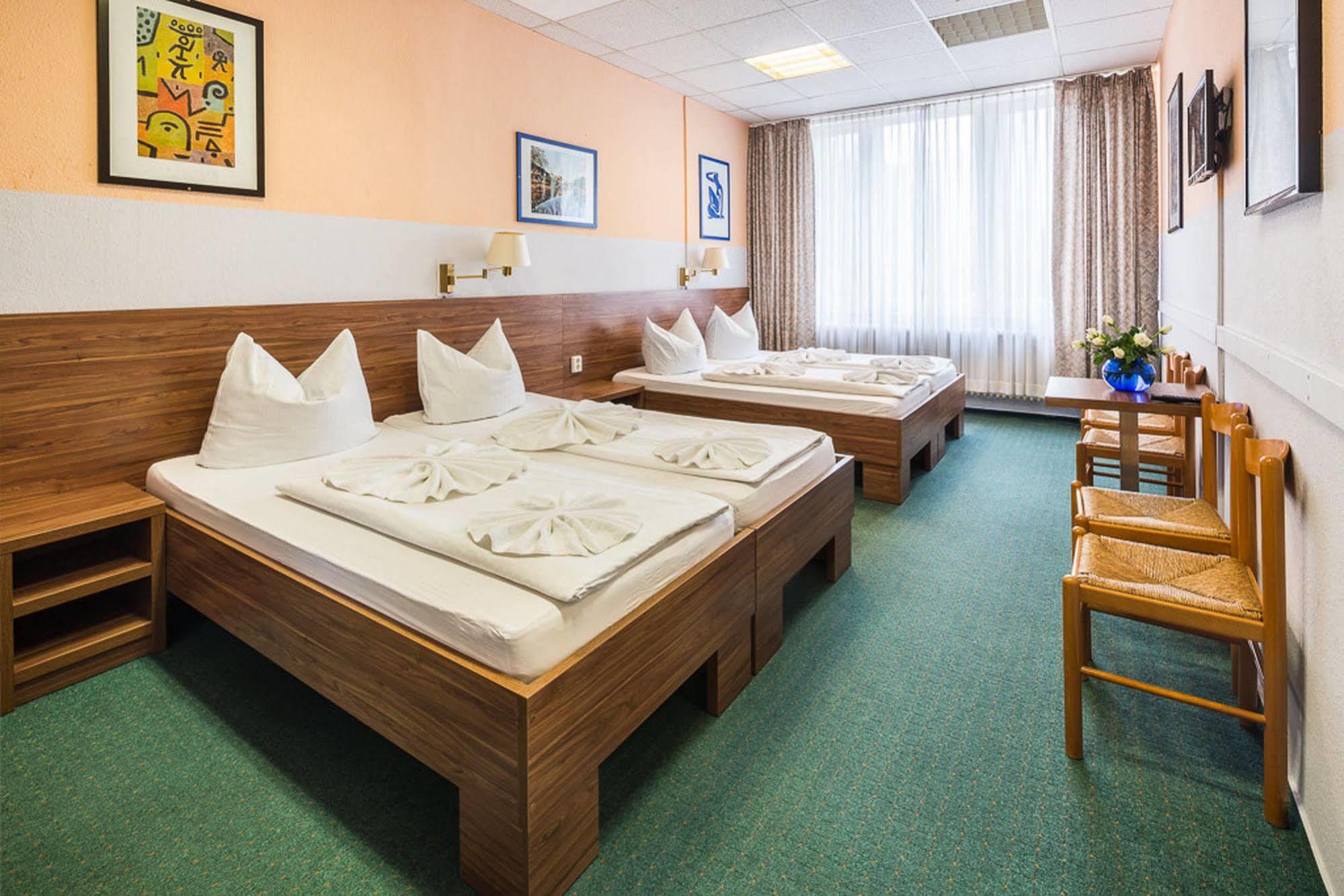 City Ansbach Am Kadewe 3*