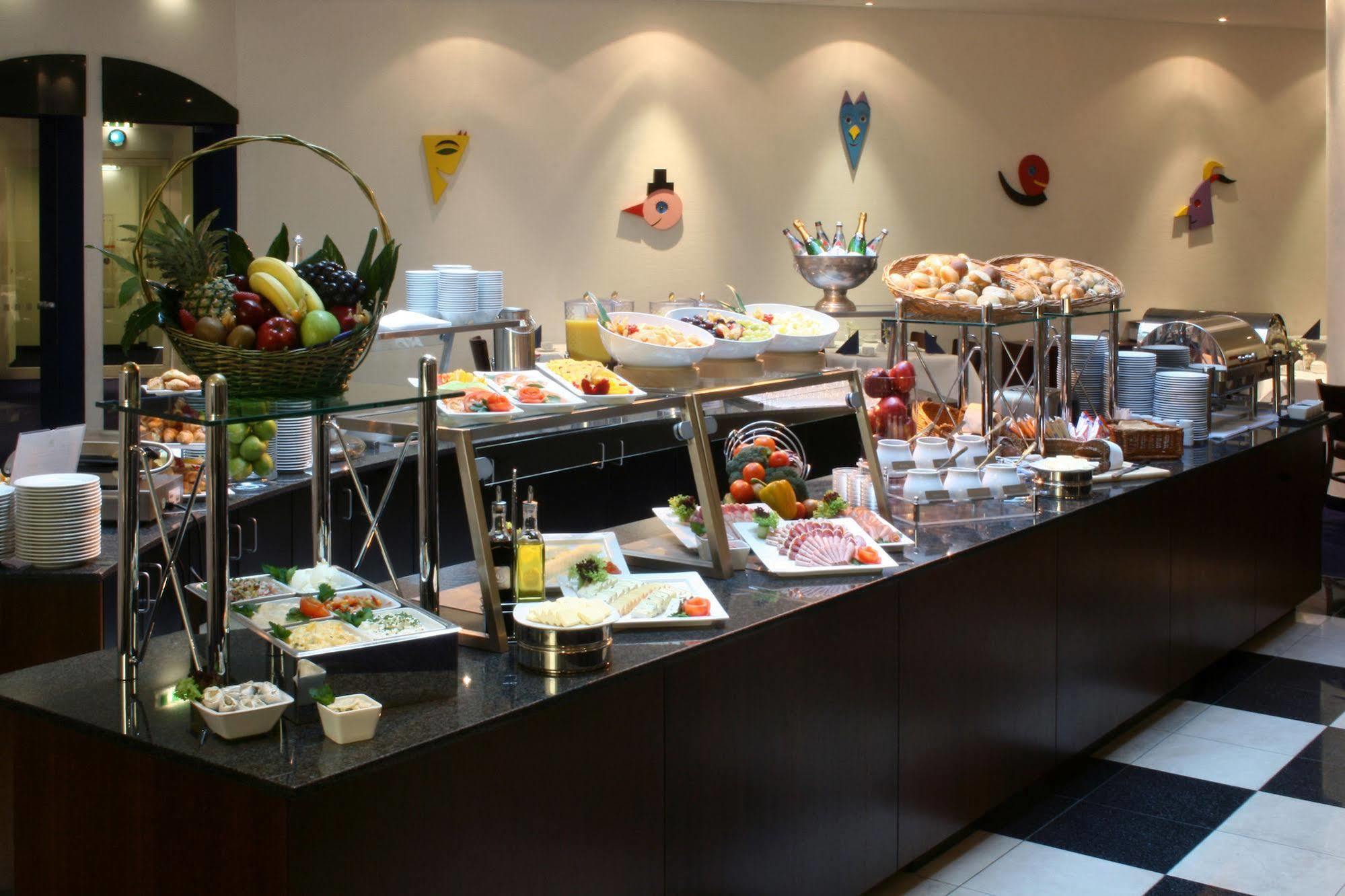 Hotel Holiday City Center East Prenzlauer Berg By Ihg 4*