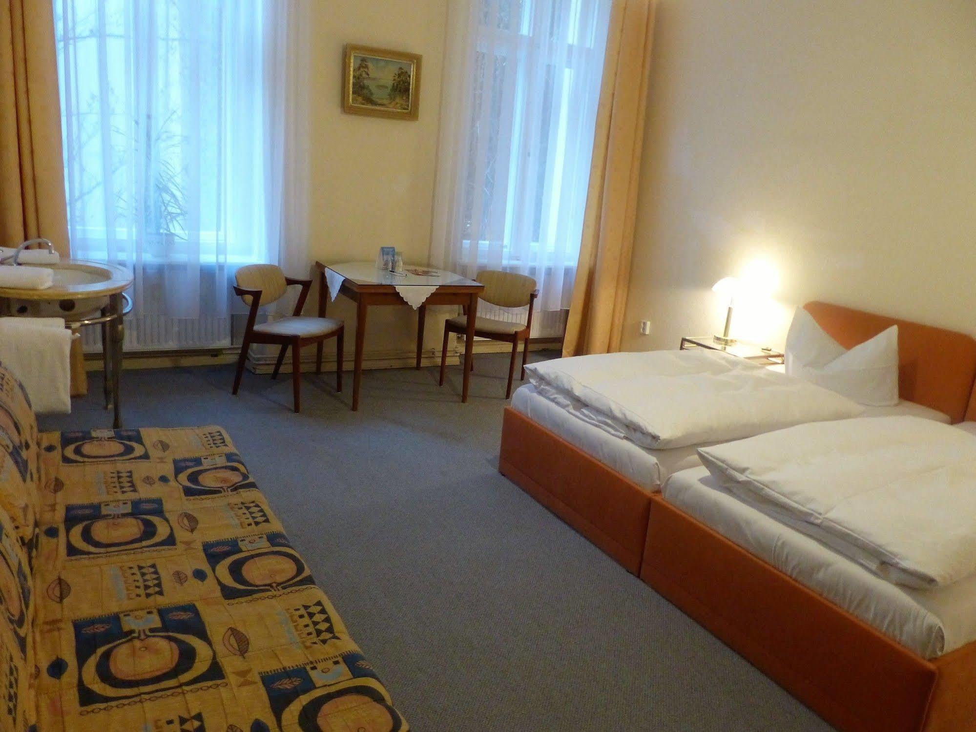Guest house Brinn 3*