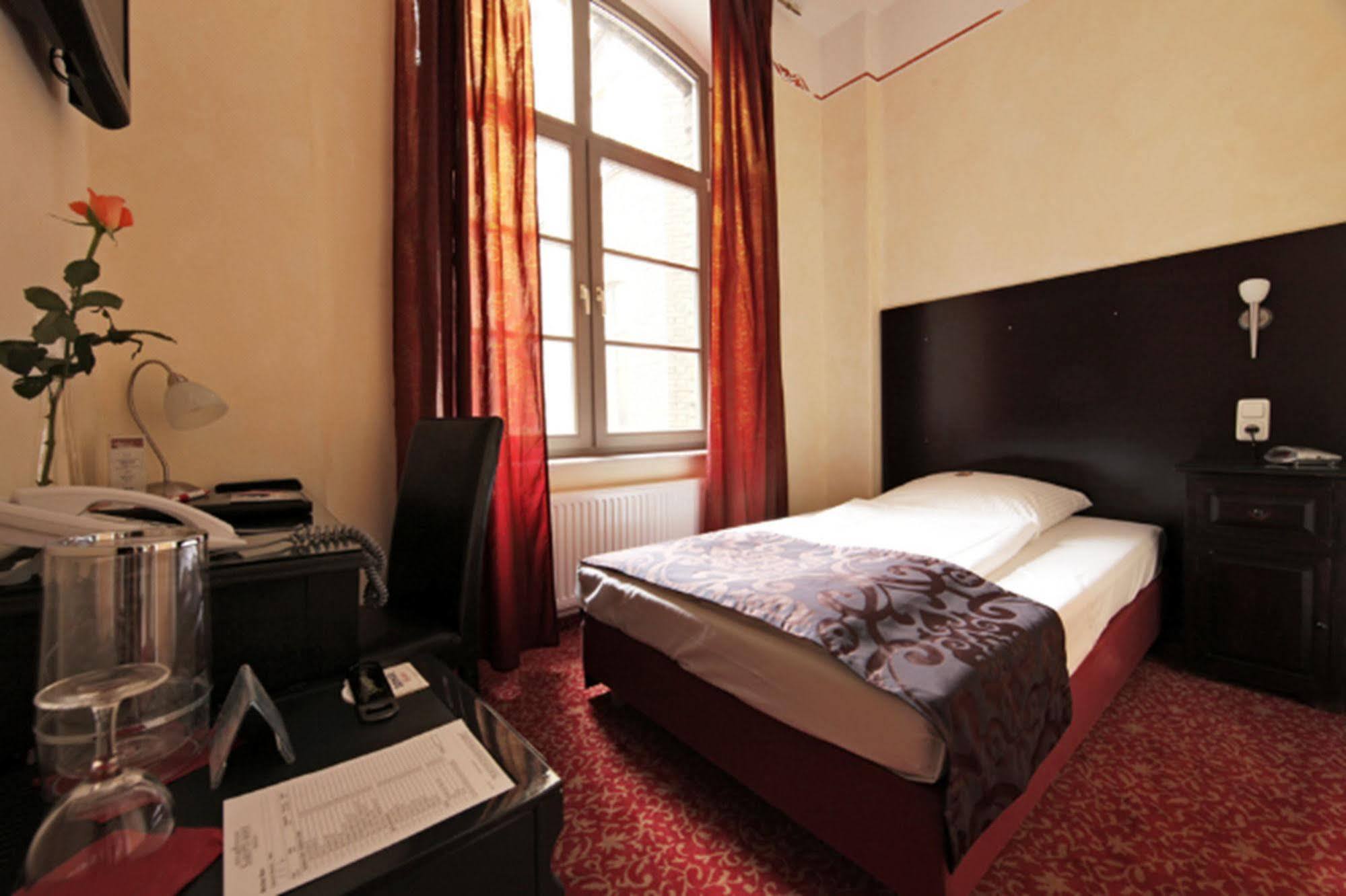 Sarotti-hofe Hotel