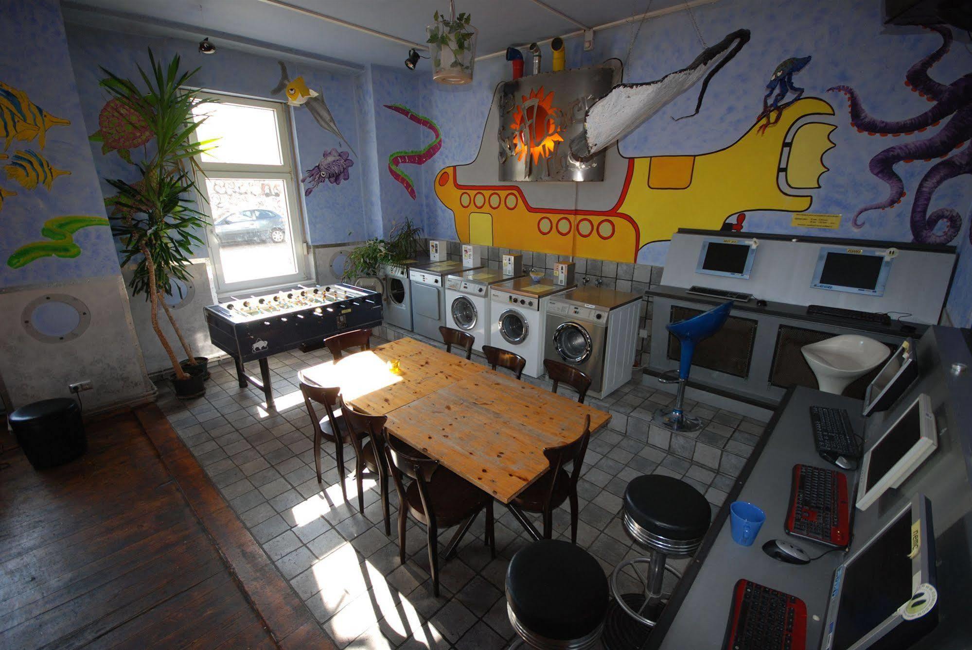 Sunflower Hostel *