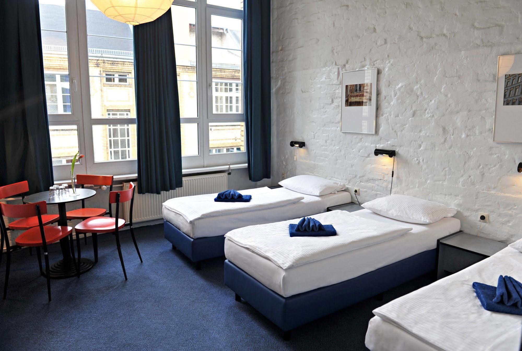 Transit Hotel