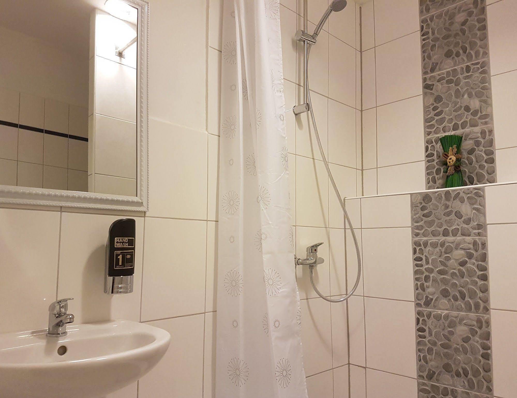 Eberty Hotel 2*