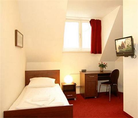Mikon Eastgate - Centre Hotel 3*