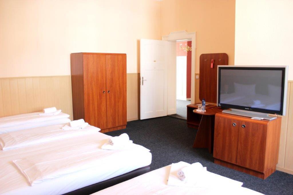 Hotel-pension Rheingold Am Kurfuerstendamm 2*