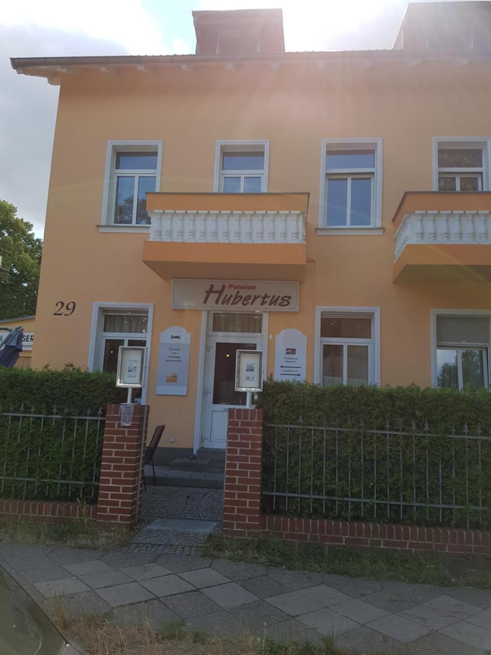 Hubertus Aparthotel 3*