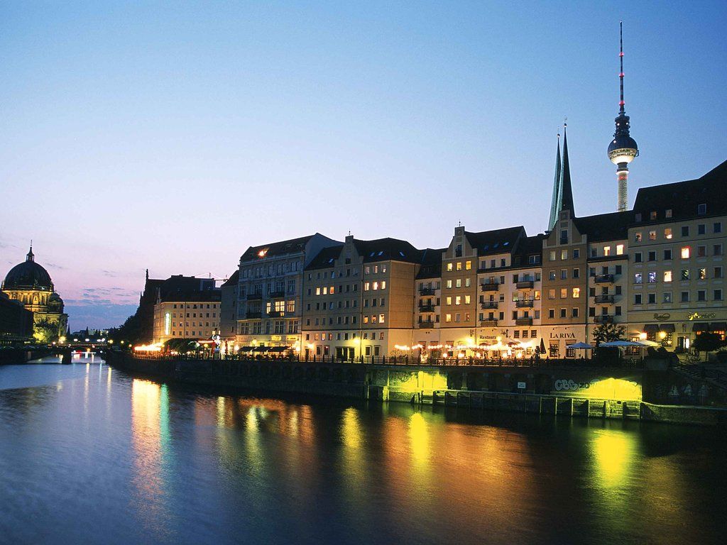 Novotel Mitte 4*