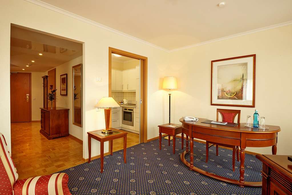 Hyperion Hotel