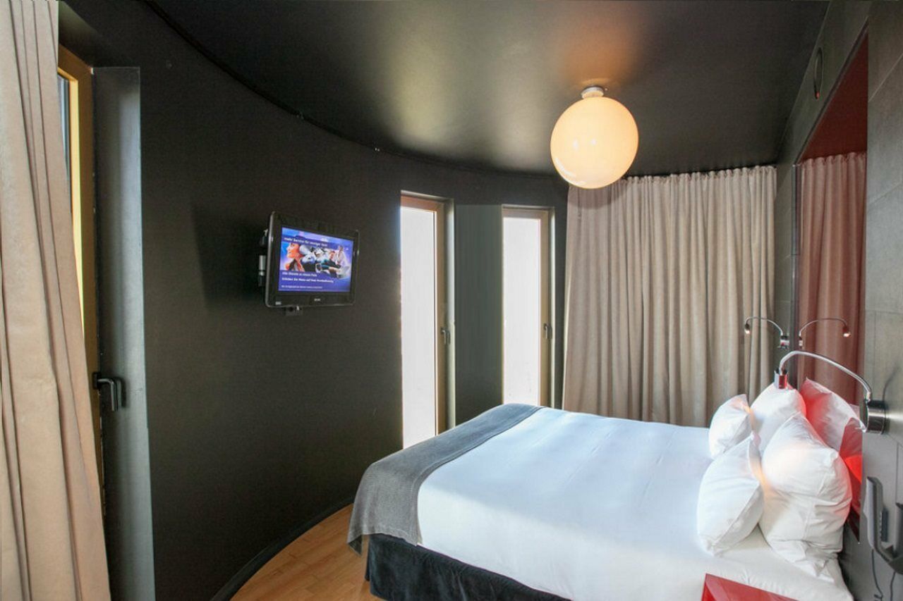 Axel - Adults Only Hotel