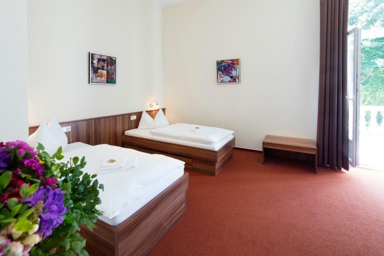 Hotel Europäische Akademie 3*