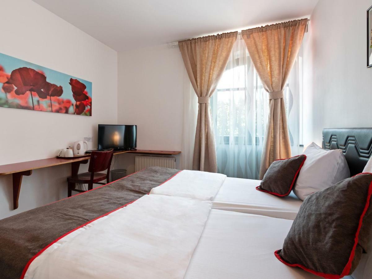 Oyo Matzbach Hotel 3*