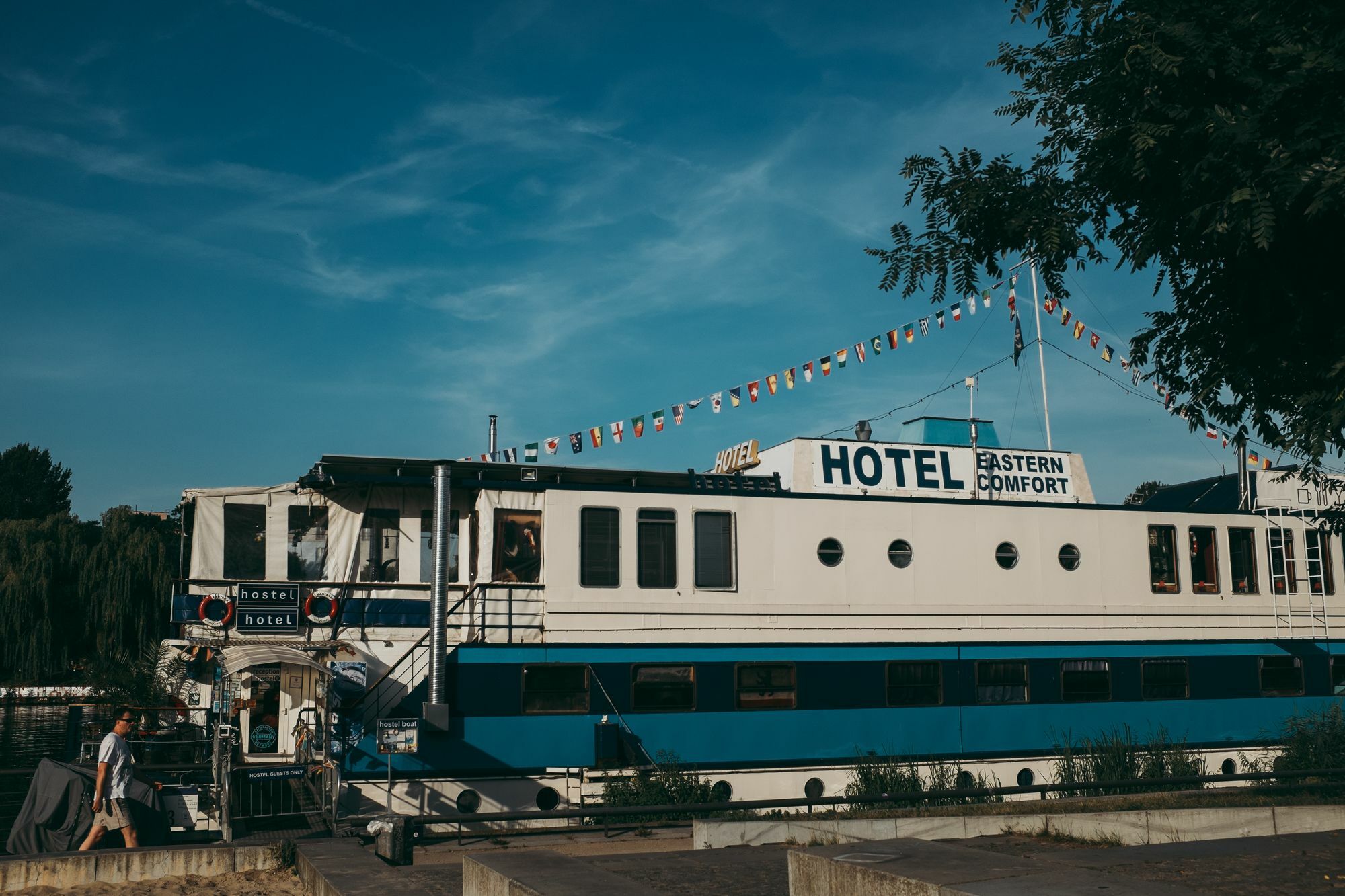 Shipotel-Berlin Gmbh, Shipotel Eastern & Shipotel Western Berlin