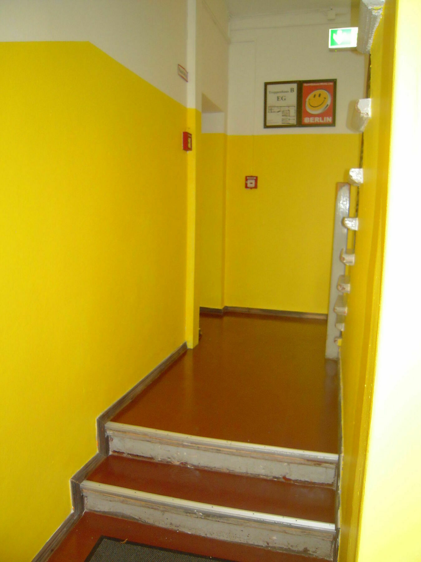 Happy Go Lucky + Hostel Berlin